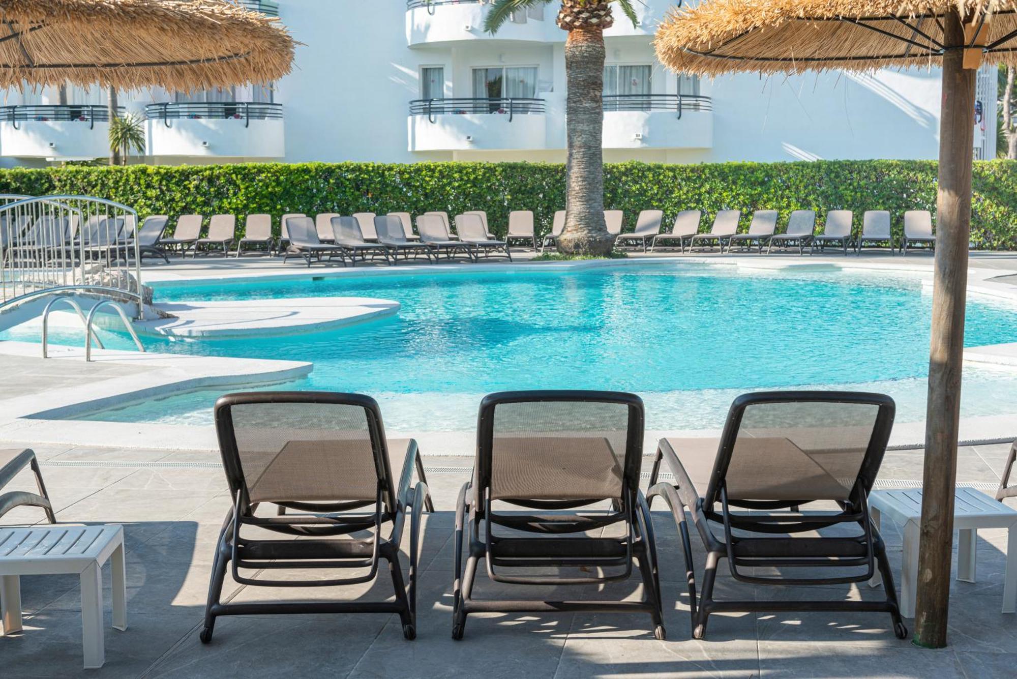 Alcudia Beach Apartments 알쿠디아 항구 외부 사진